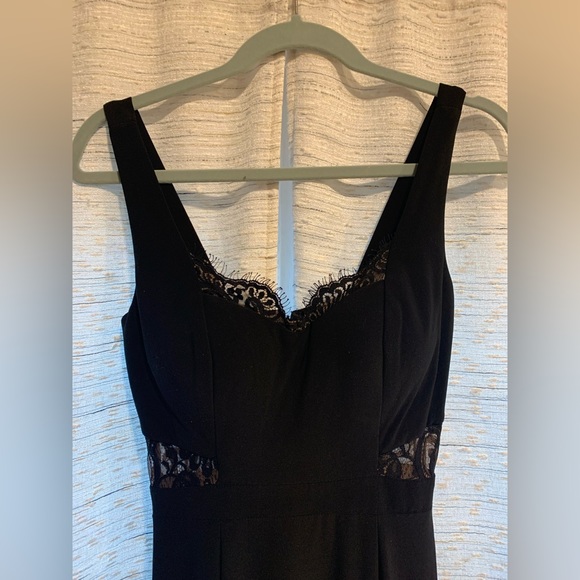 Black dress - Picture 4 of 8